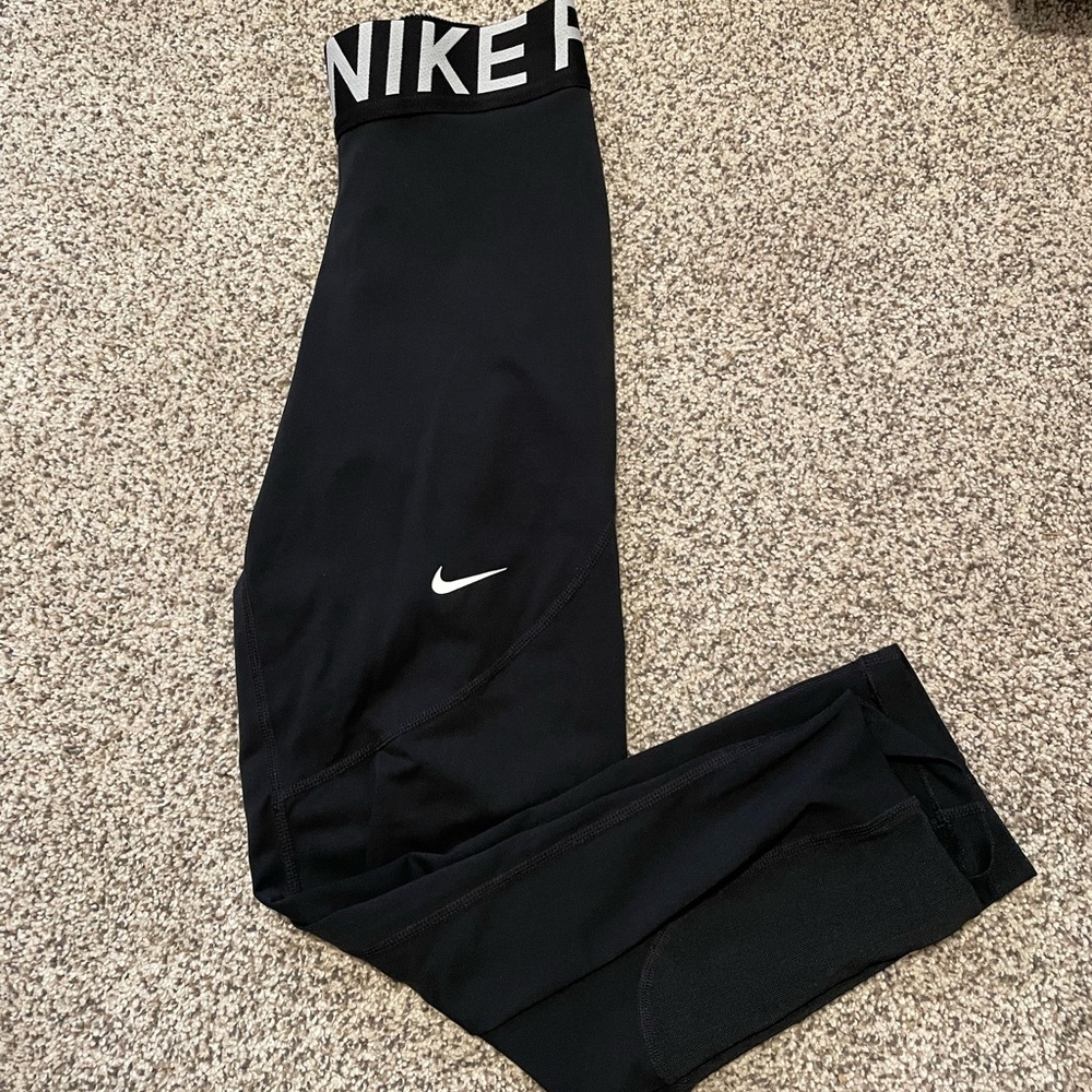 Nike women’s capris with mesh sides